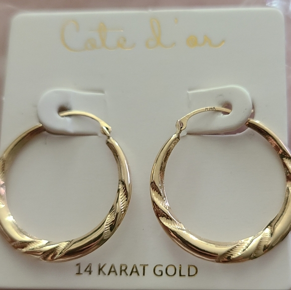 14K Gold Stamped 14K1 inch diameter - about the size of a quarter 2mm hollow - Picture 11 of 11